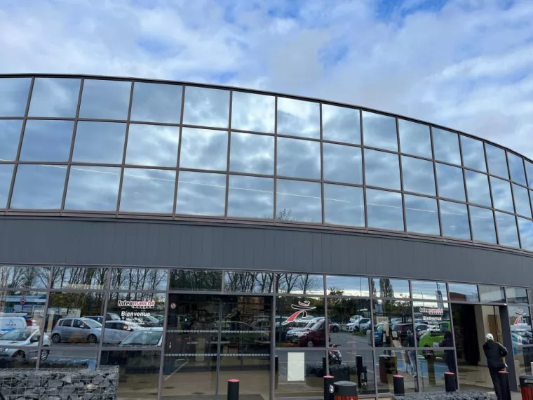 À qui s'adresser pour faire les vitres de locaux commerciaux ?, Metz, BT PROPRE